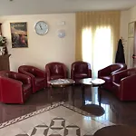 Dal Ponte מלון 3*