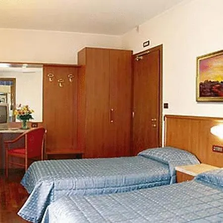 Hotel Dal Ponte 3*