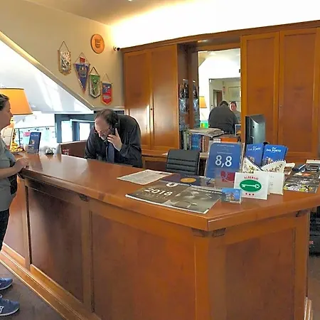 酒店 达尔庞特酒店 3*