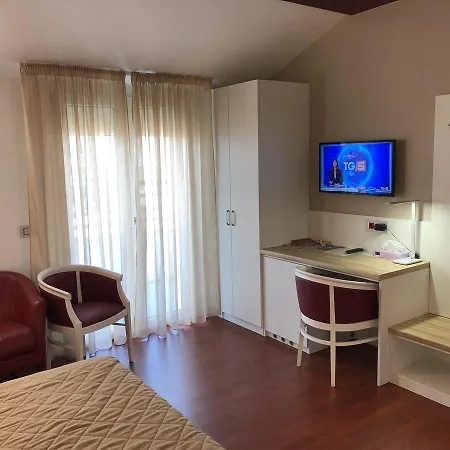 Dal Ponte Hotel 3*